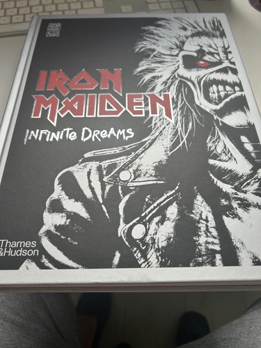 Iron maiden signed - maiden, infinite